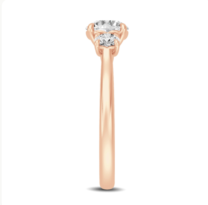 Three-stone diamond Ring