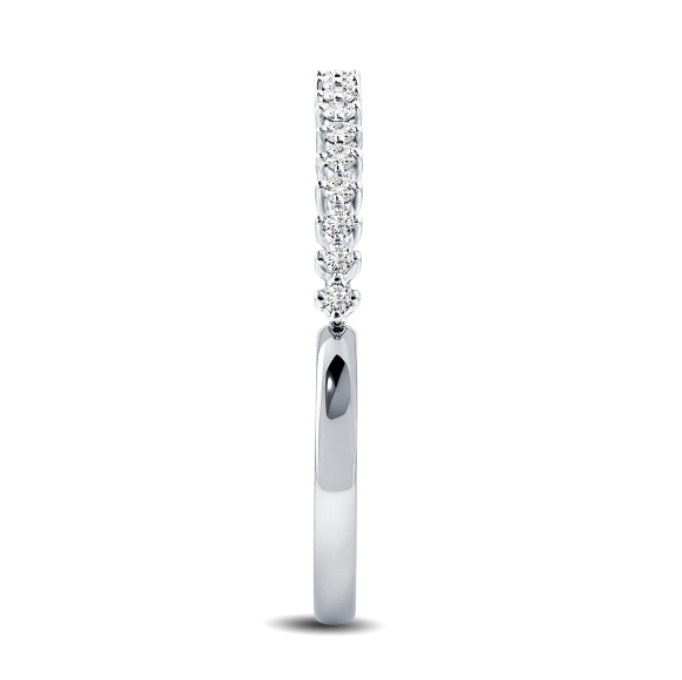 Round Diamond Delicate Band