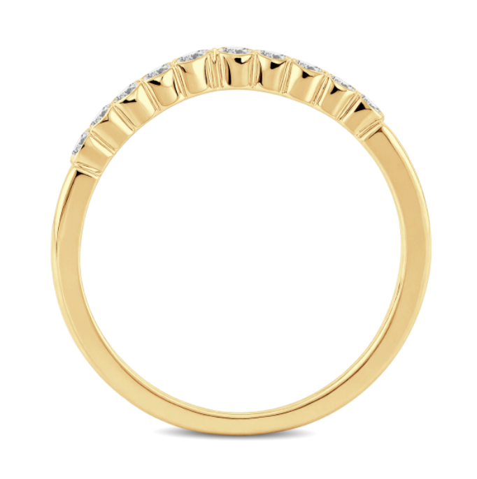 Curved Round Diamond Bezel Set Band