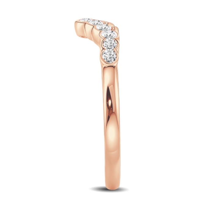 Curved Round Diamond Bezel Set Band